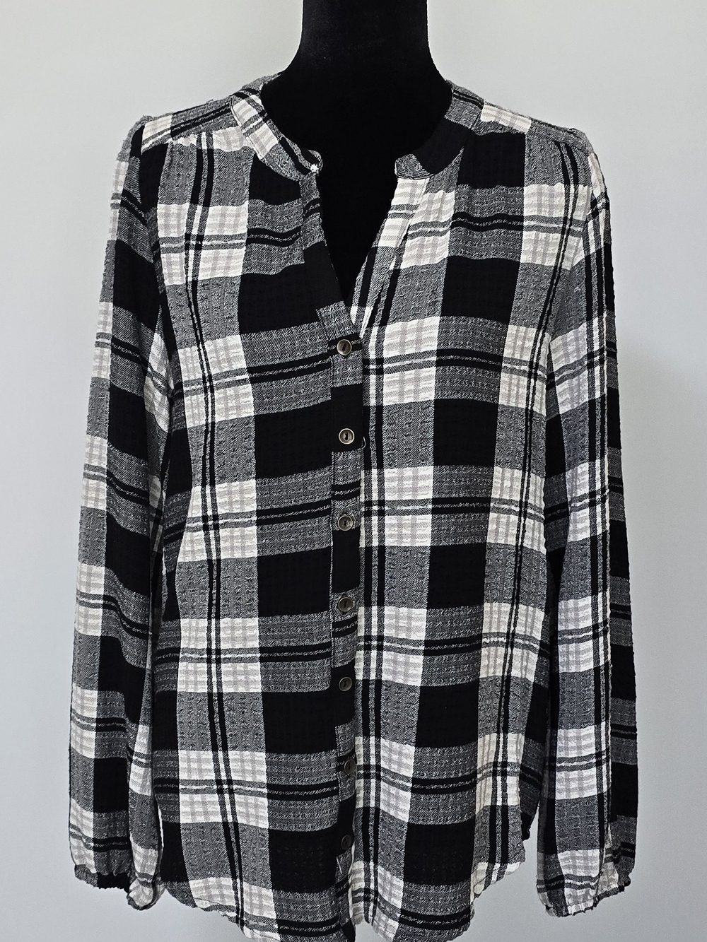 Mason & Belle Women’s Black and White Plaid Button-Down Shirt